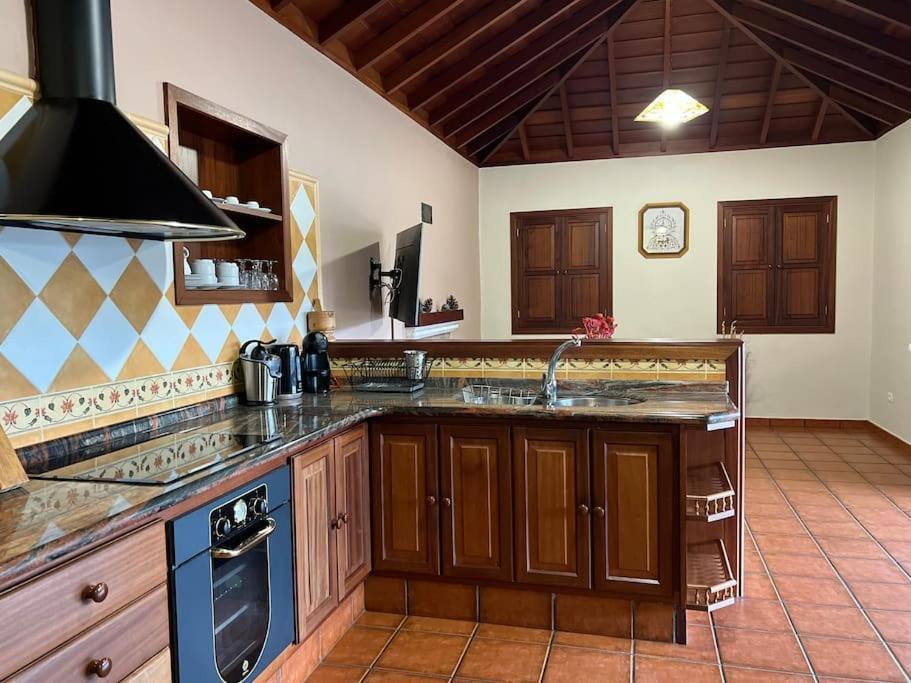 Rustic House La Montana Villa Brena Baja Luaran gambar